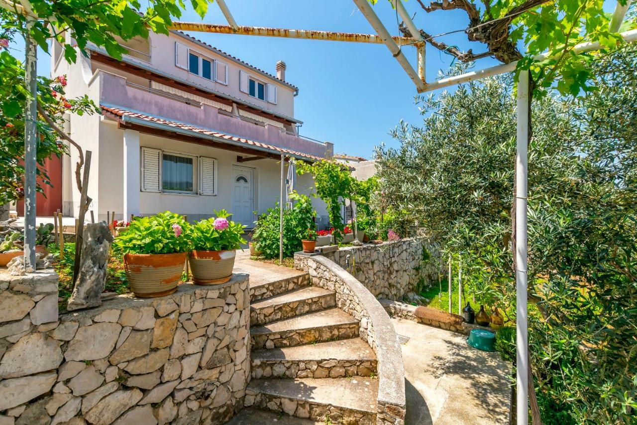 Apartments Bozo Ražanj エクステリア 写真