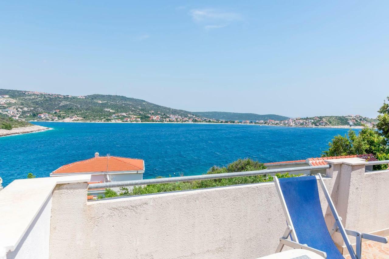 Apartments Bozo Ražanj エクステリア 写真