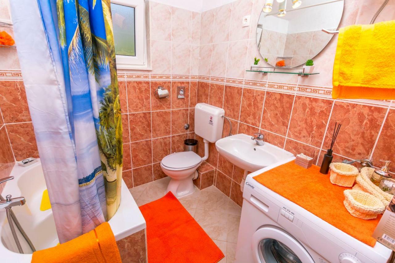 Apartments Bozo Ražanj エクステリア 写真
