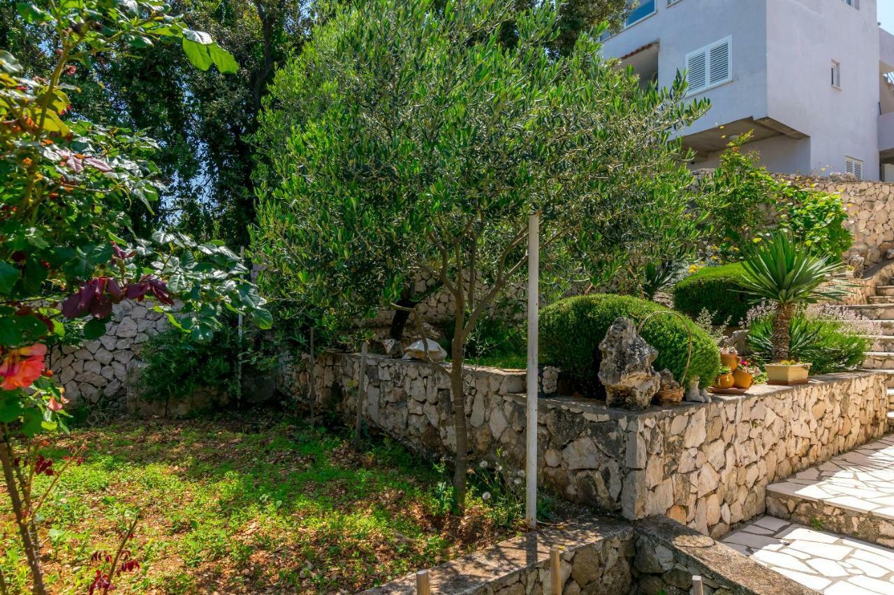 Apartments Bozo Ražanj エクステリア 写真