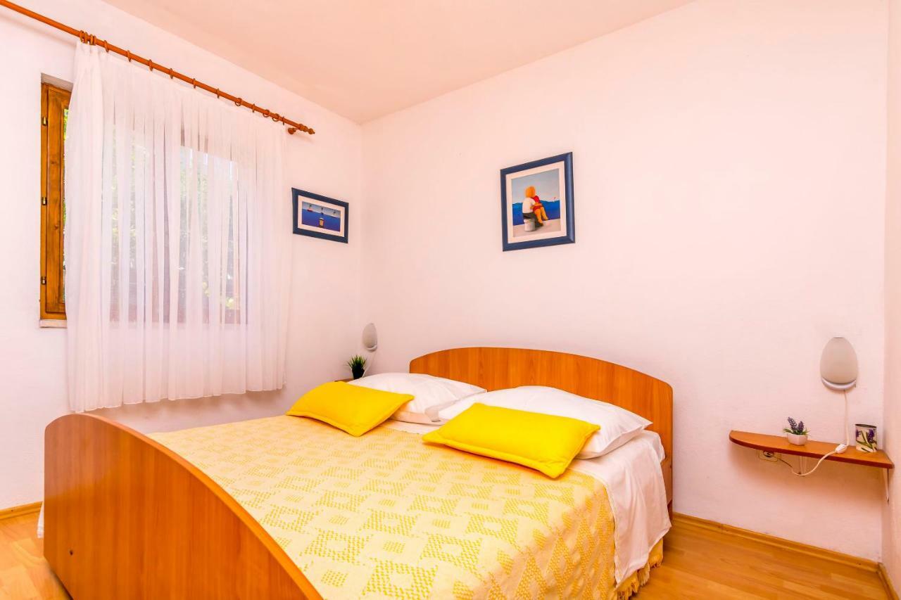 Apartments Bozo Ražanj エクステリア 写真