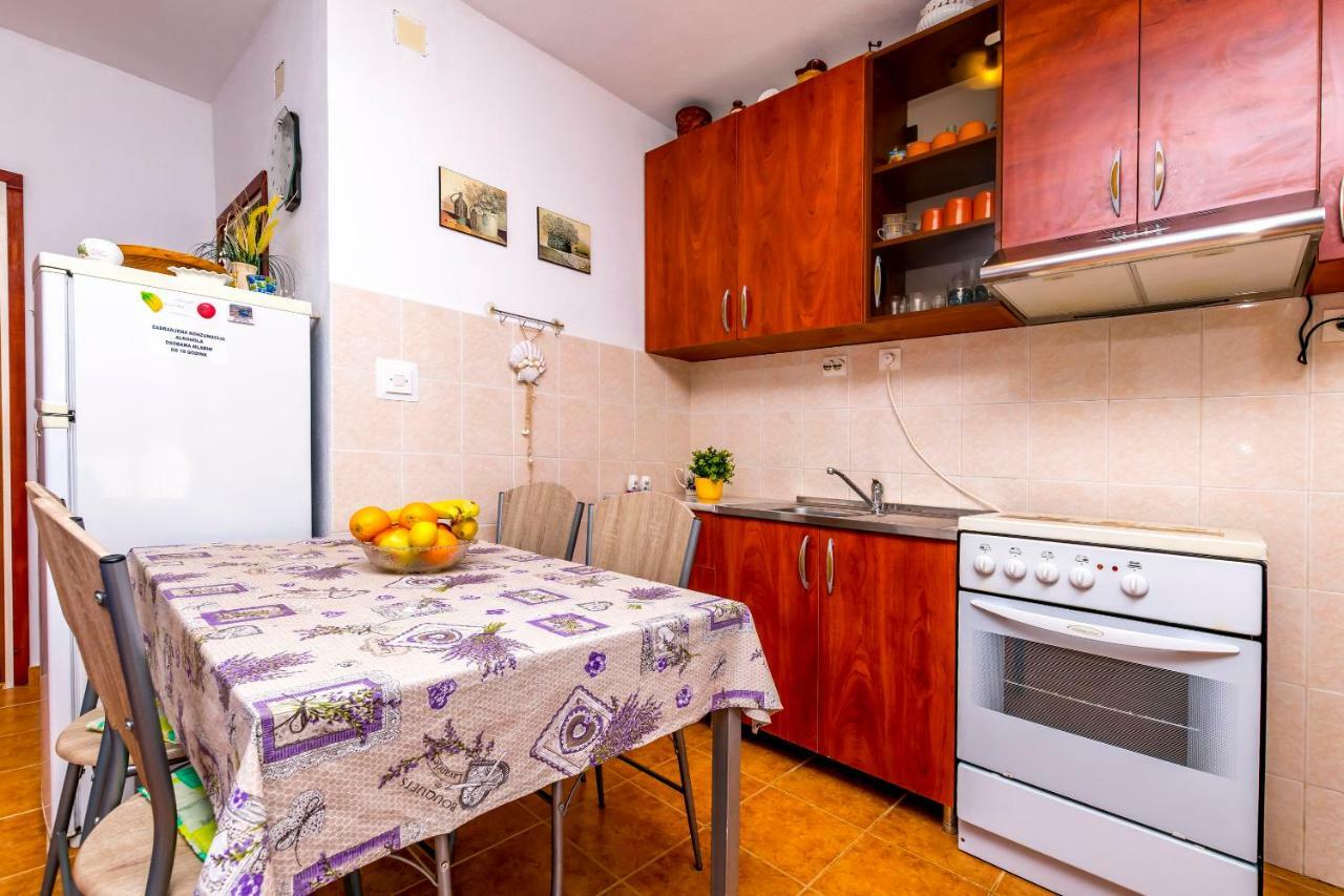 Apartments Bozo Ražanj エクステリア 写真