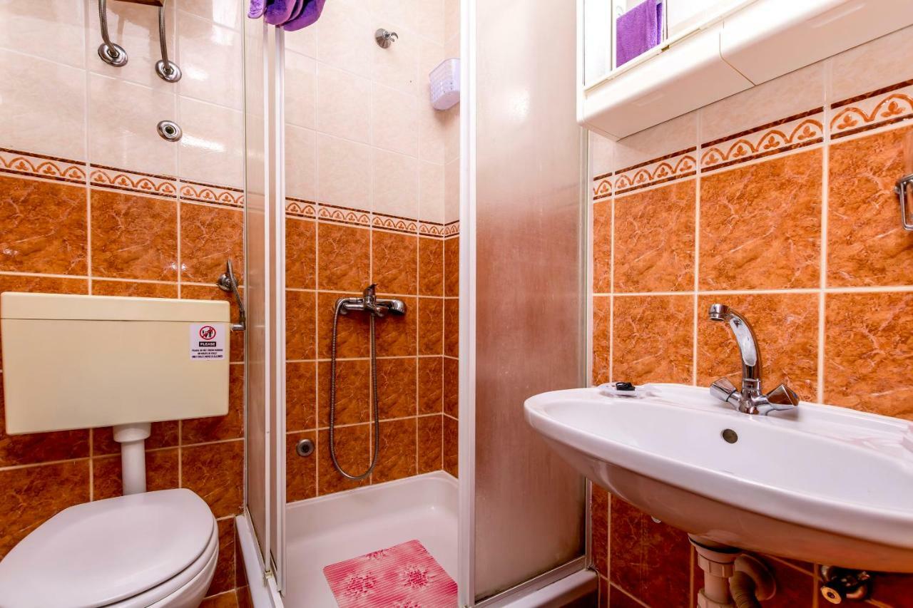 Apartments Bozo Ražanj エクステリア 写真