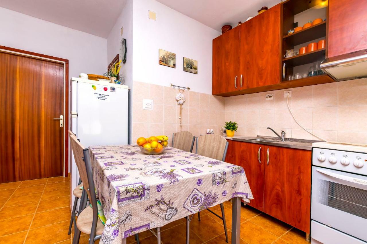 Apartments Bozo Ražanj エクステリア 写真