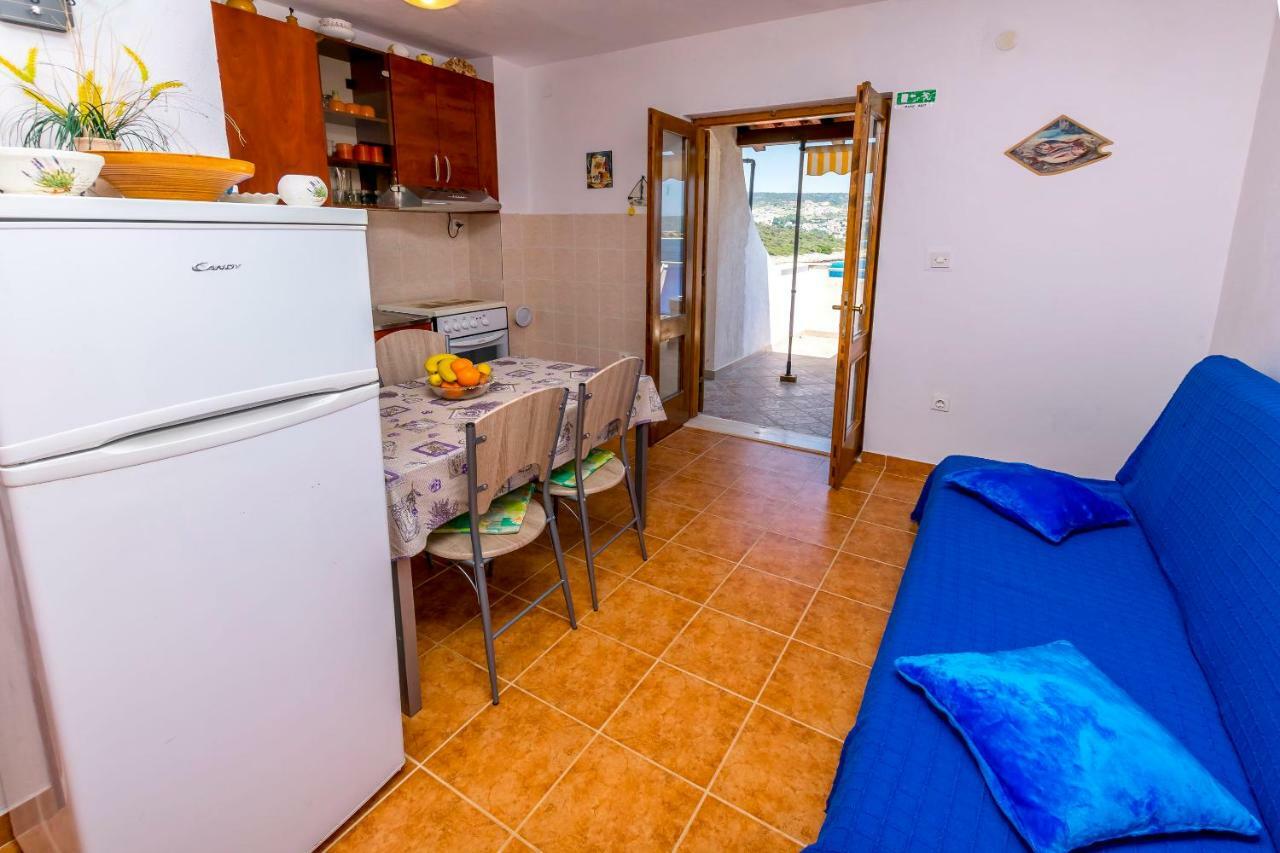 Apartments Bozo Ražanj エクステリア 写真