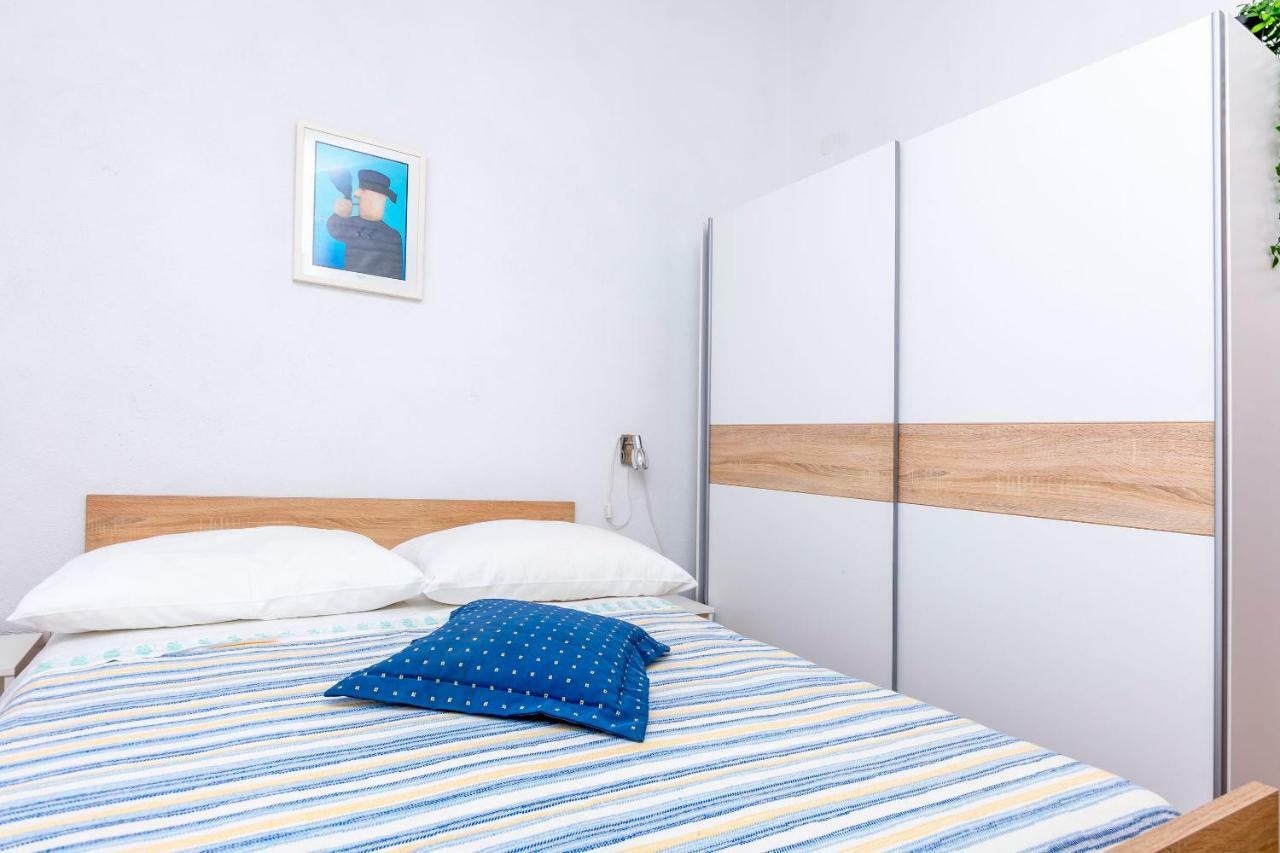 Apartments Bozo Ražanj エクステリア 写真