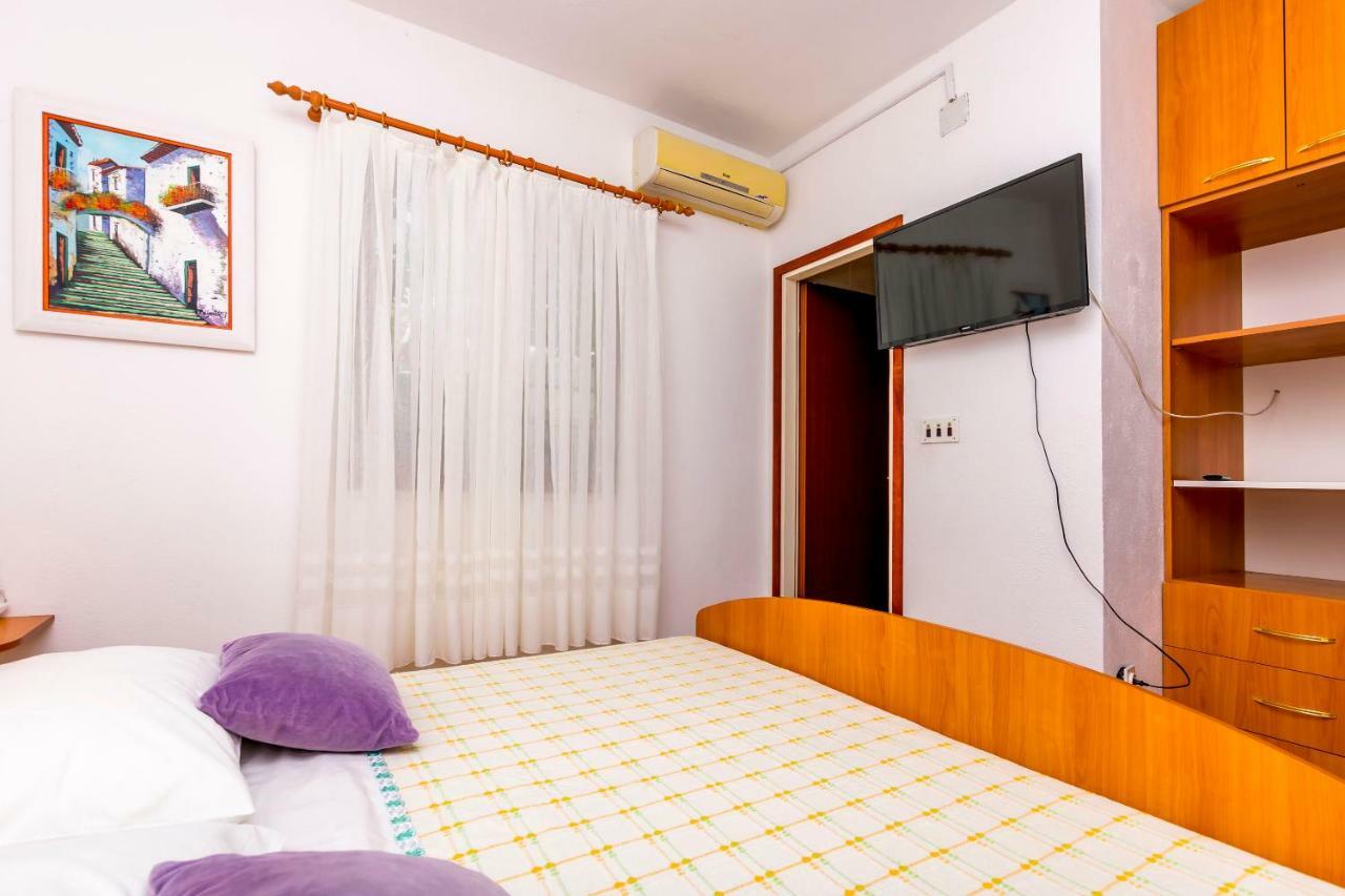 Apartments Bozo Ražanj エクステリア 写真